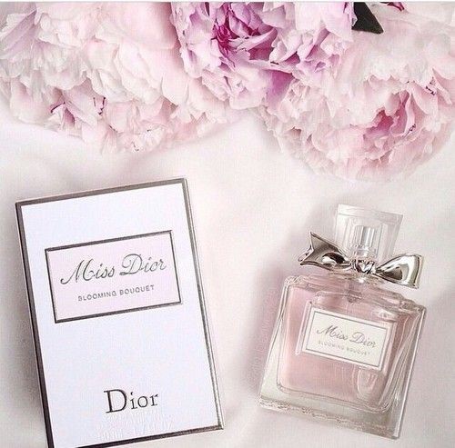 عطر میس دیور بلومینگ بوکت - Miss Dior Blooming Bouquet